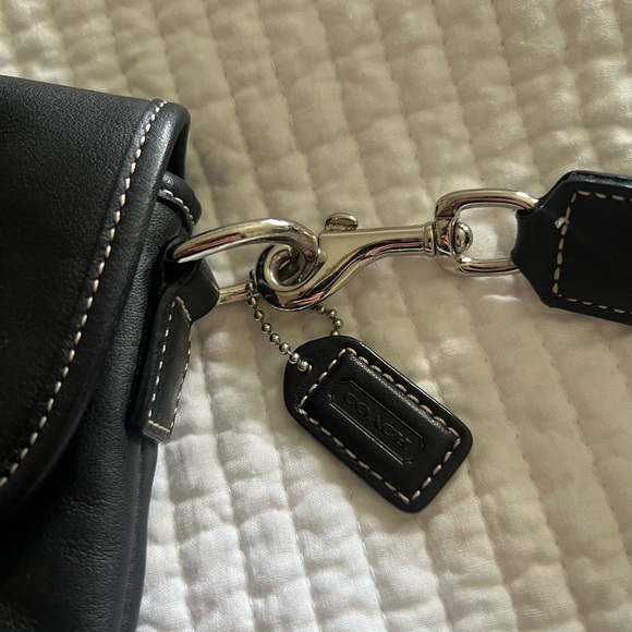 Vintage Coach Crossbody Messenger Bag - 2005 - 4786 - Picture 3 of 15